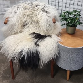 Islandsk lammeskind langhret plettet str M - 2214