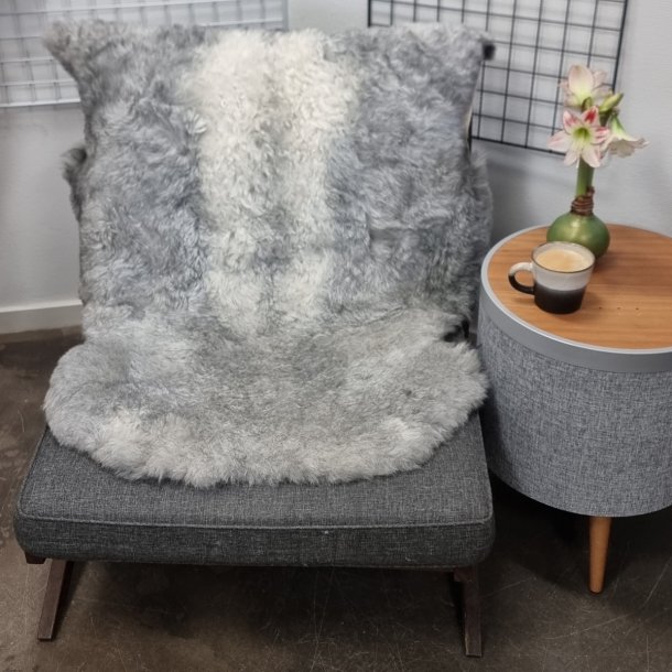 Islandsk klippet lammeskind gr� str M 2921