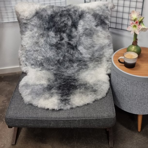 Islandsk klippet lammeskind gr� str M 2924