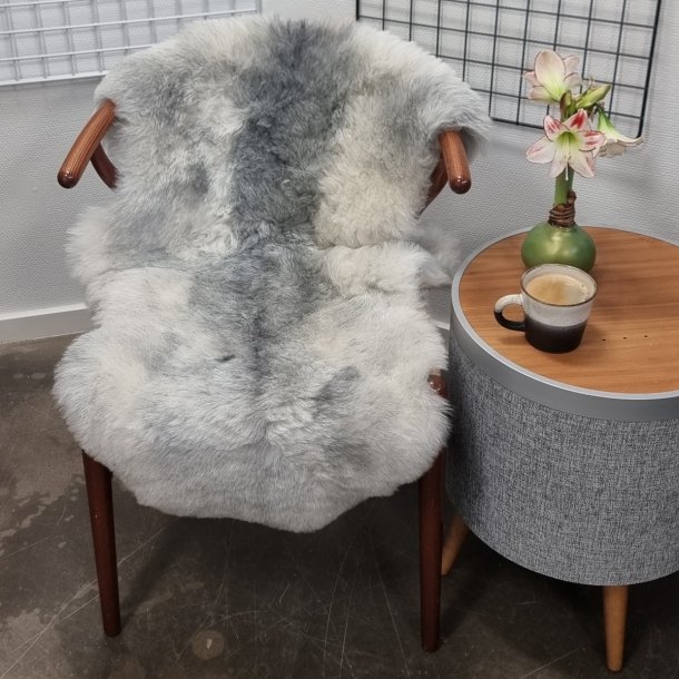 Islandsk klippet lammeskind gr� str M 2949