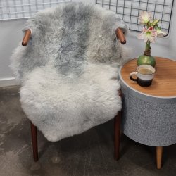 Islandsk klippet lammeskind gr� str M 2951