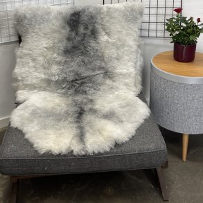 Islandsk klippet lammeskind naturligt gr� str L  3914