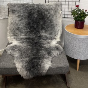 Islandsk klippet lammeskind naturligt gr� str L  3926