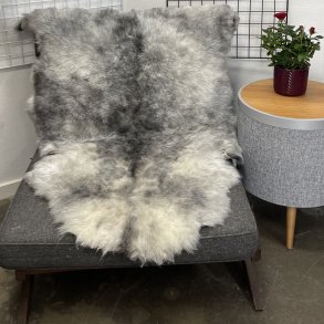Islandsk klippet lammeskind naturligt gr� str L  3930