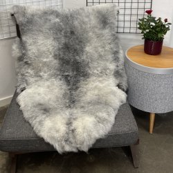 Islandsk klippet lammeskind naturligt gr� str L  3931