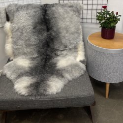 Islandsk klippet lammeskind naturligt gr� str L  3932