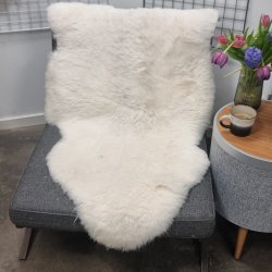 Islandsk klippet lammeskind lys str L - 3516