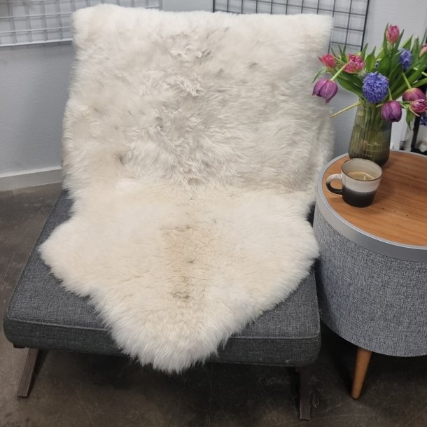 Islandsk klippet lammeskind lys str L - 3519