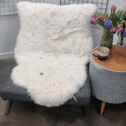 Islandsk klippet lammeskind lys str L - 3523