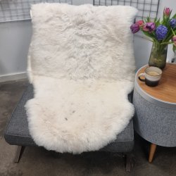 Islandsk klippet lammeskind lys str L - 3532