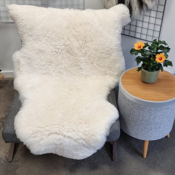 Islandsk klippet lammeskind hvid str XXL 135 cm + 5512