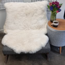 Islandsk klippet lammeskind lyse str L 3512