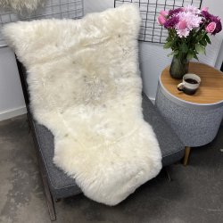 Islandsk klippet lammeskind hvid str XL 4517