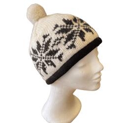 Hvid Hue med stort stjernemnster i 100% uld 