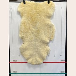 Medicinsk garvet lammeskind til baby vaskbar str S - 9052