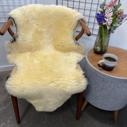 Medicinsk garvet lammeskind til baby vaskbar str S - 9056