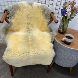 Medicinsk garvet lammeskind til baby vaskbar str S - 9058