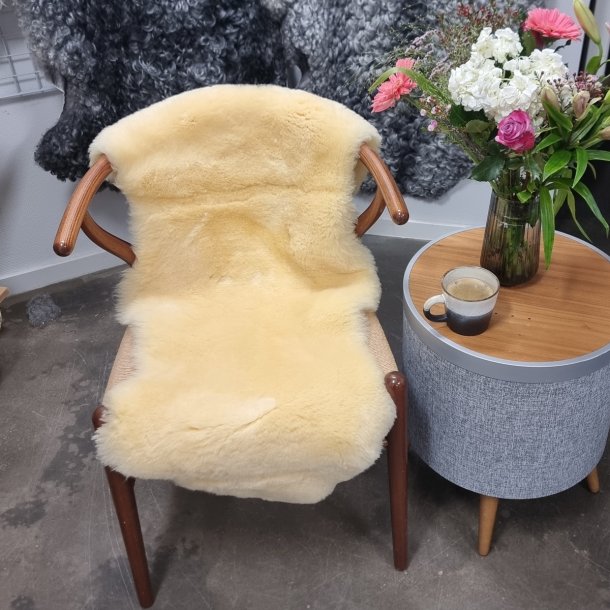 Medicinsk garvet lammeskind til baby vaskbar str M - 9064