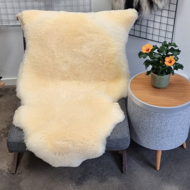 Medicinsk garvet lammeskind til baby vaskbar str XXL - 9141 135 cm +