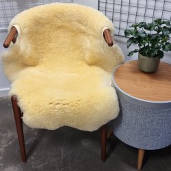 Medicinsk garvet lammeskind til baby vaskbar str M - MODEL