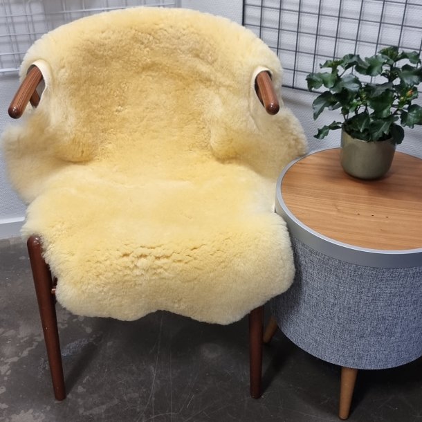 Medicinsk garvet lammeskind til baby vaskbar str M - MODEL