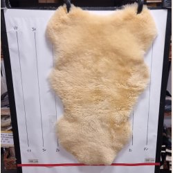 Medicinsk garvet lammeskind til baby vaskbar str S - 9056