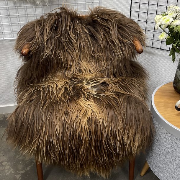 Islandsk lammeskind langh�ret brunt str M - 2327