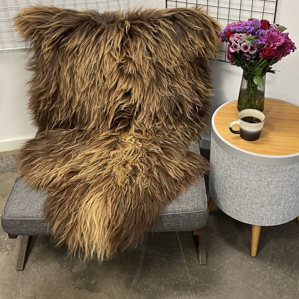 Islandsk lammeskind  naturligt brun str L - 3320