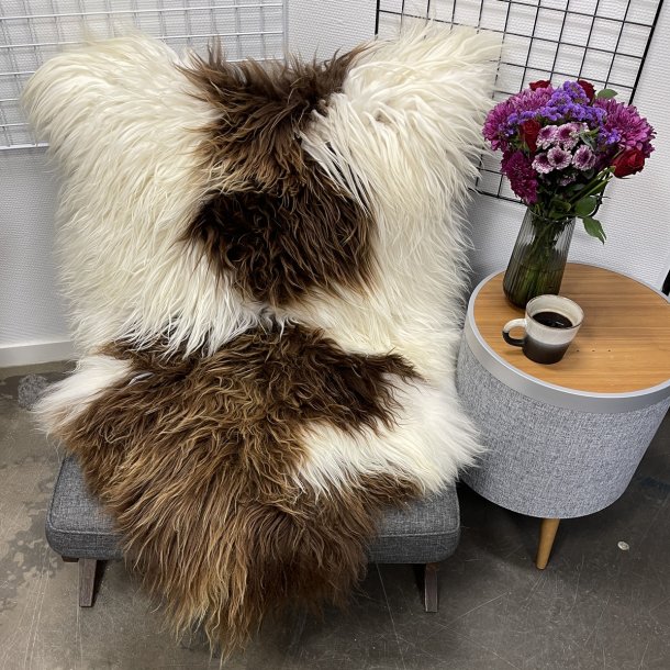 Islandsk lammeskind plettet str XL 4214