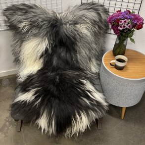 Islandsk lammeskind plettet str XL 4215