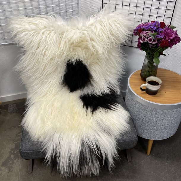 Islandsk lammeskind plettet str XL 4218