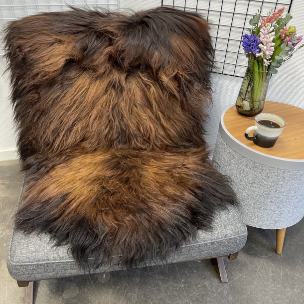 Islandsk lammeskind langh�ret brunt str M - 2314