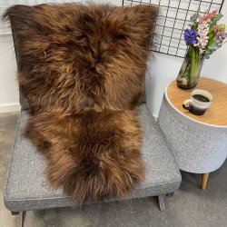 Islandsk lammeskind langh�ret brunt str M - 2317