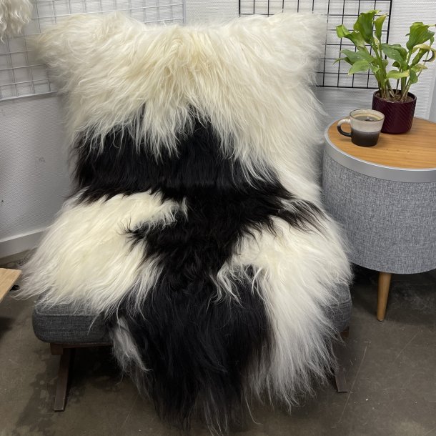 Islandsk lammeskind langh�ret plettet str XL - 4224