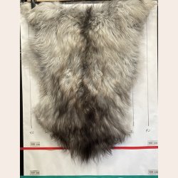 Islandsk lammeskind naturligt gr� str M - 2411